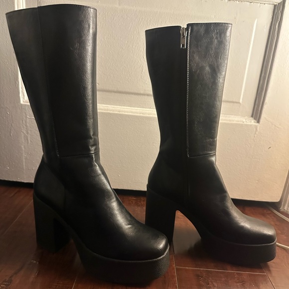 New with box Lamoda Black Slick Nicks Calf High Boots 8 - Picture 2 of 9